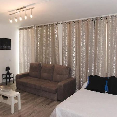 Estudio En Plaza Vara Del Rey Madrid Buitenkant foto